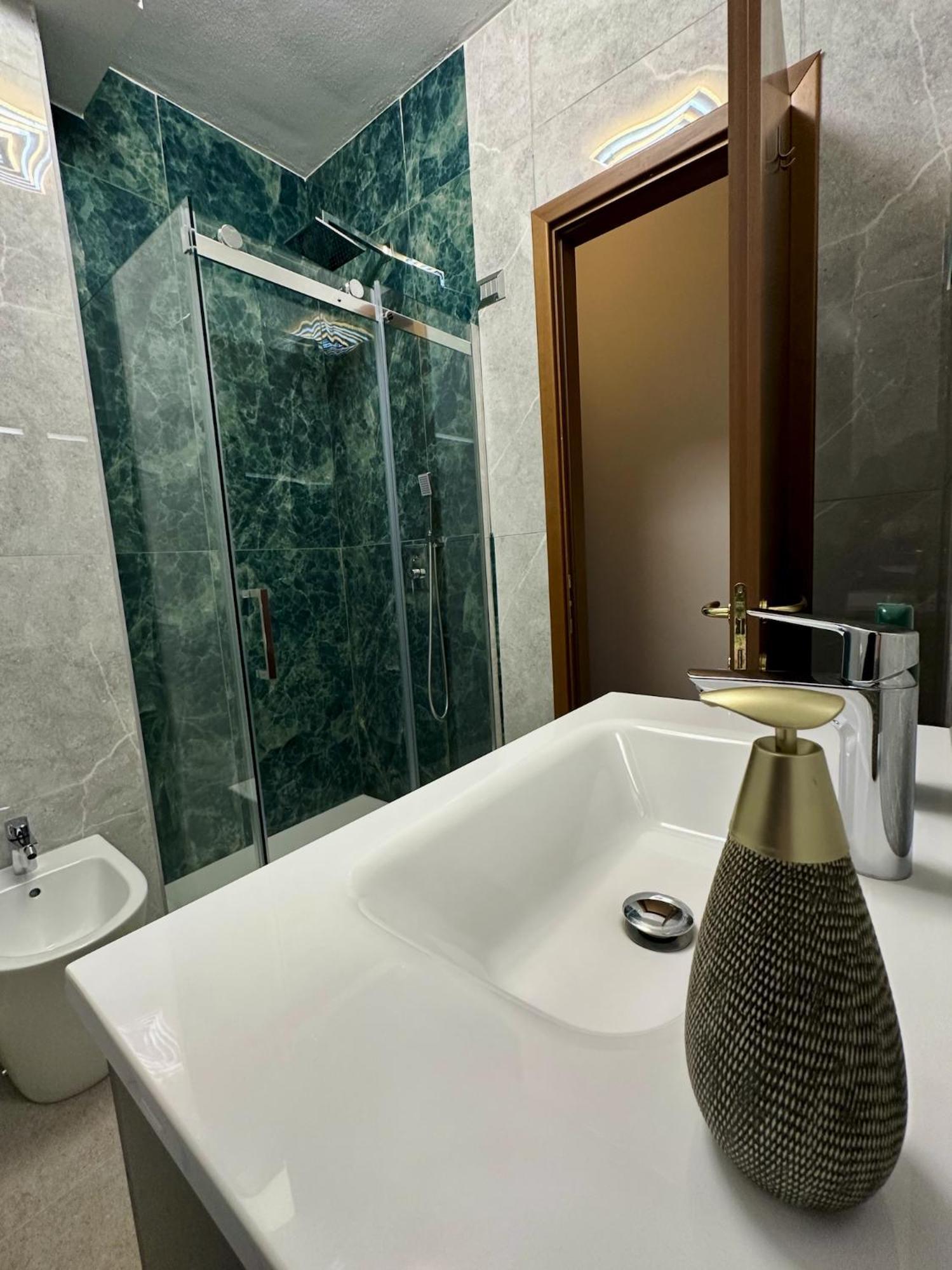King Apartment Milano Bocconi 외부 사진